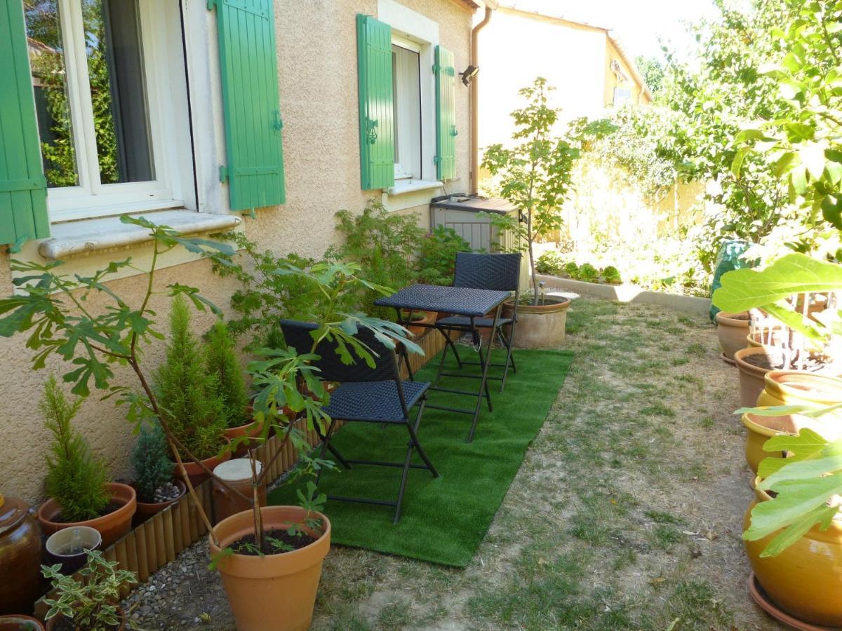 Chez Patrick Roujan Bed & Breakfast Ngoại thất bức ảnh